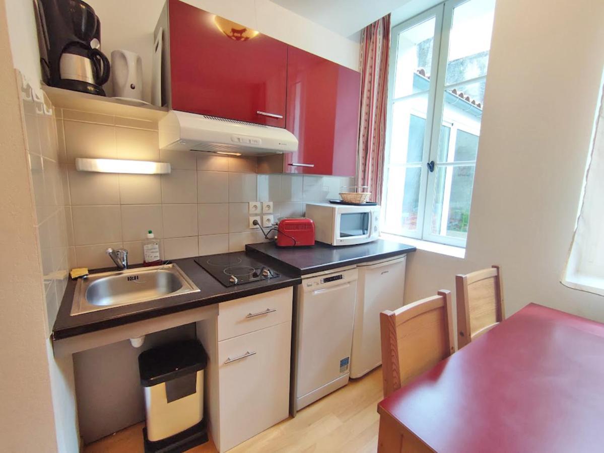 Pat 83, T2, Centre Luchon, Wifi, Casier A Skis, 4 Personnes Bagnères-de-Luchon Esterno foto